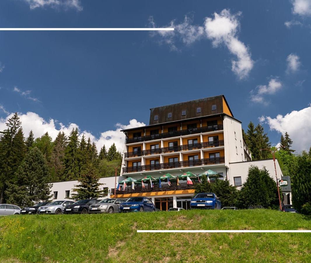 Malá Morávka Hotel Kamzik *** מראה חיצוני תמונה